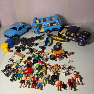 Playmobil 9502 Funpark Family Fun Camping Pickup Truck & Caravan Trailer